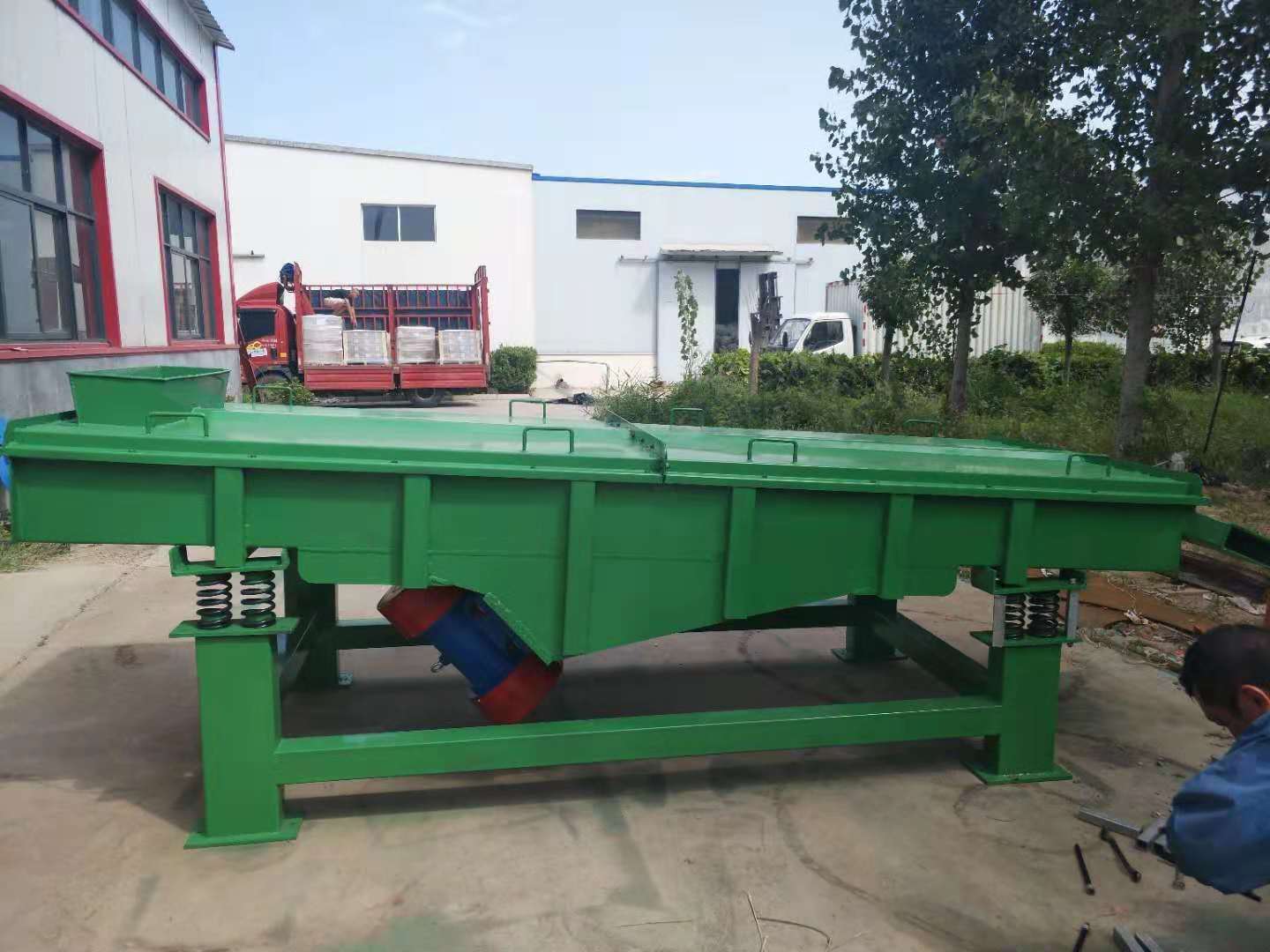 塑料、橡膠顆粒用直線(xiàn)篩